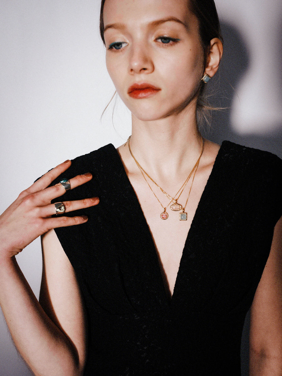 (ラブラドライト/gold) rope around-circle- necklace