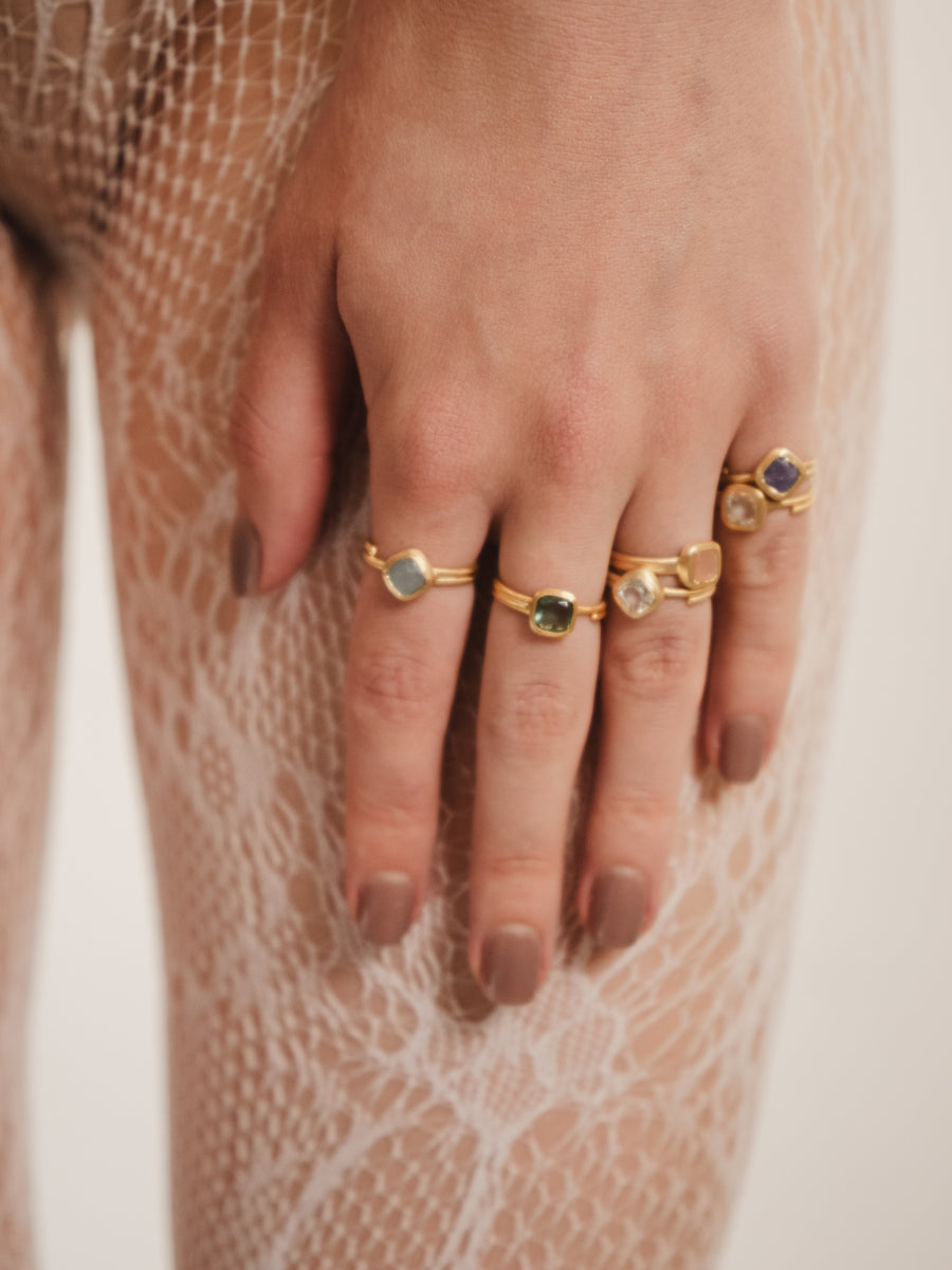(Tanzanite/gold) Alma ring