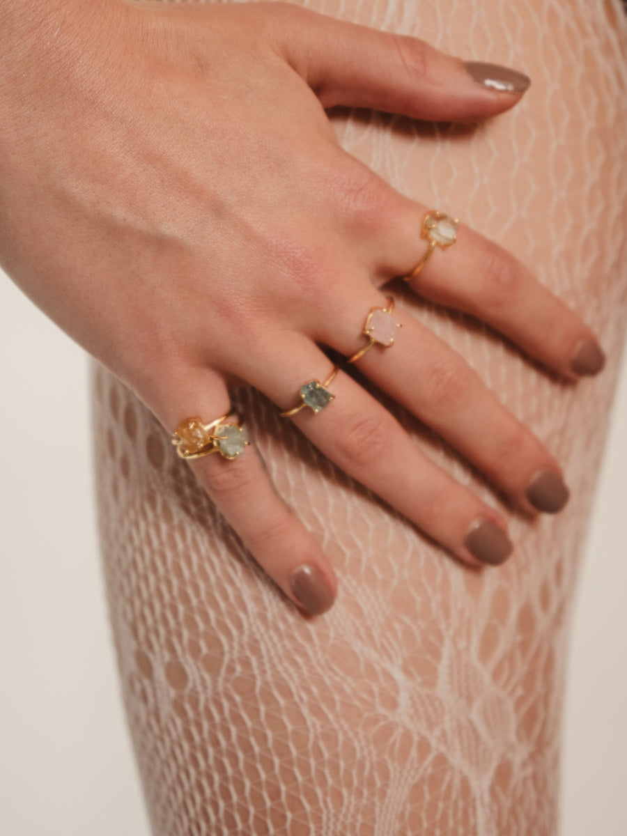 (Apatite/gold) rough stone ring