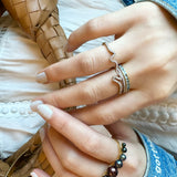 (モアサナイト/gold）handwritten double finger ring