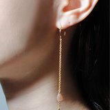 (ピーチムーンストーン&スモーキークオーツ/gold) fancy swing earring