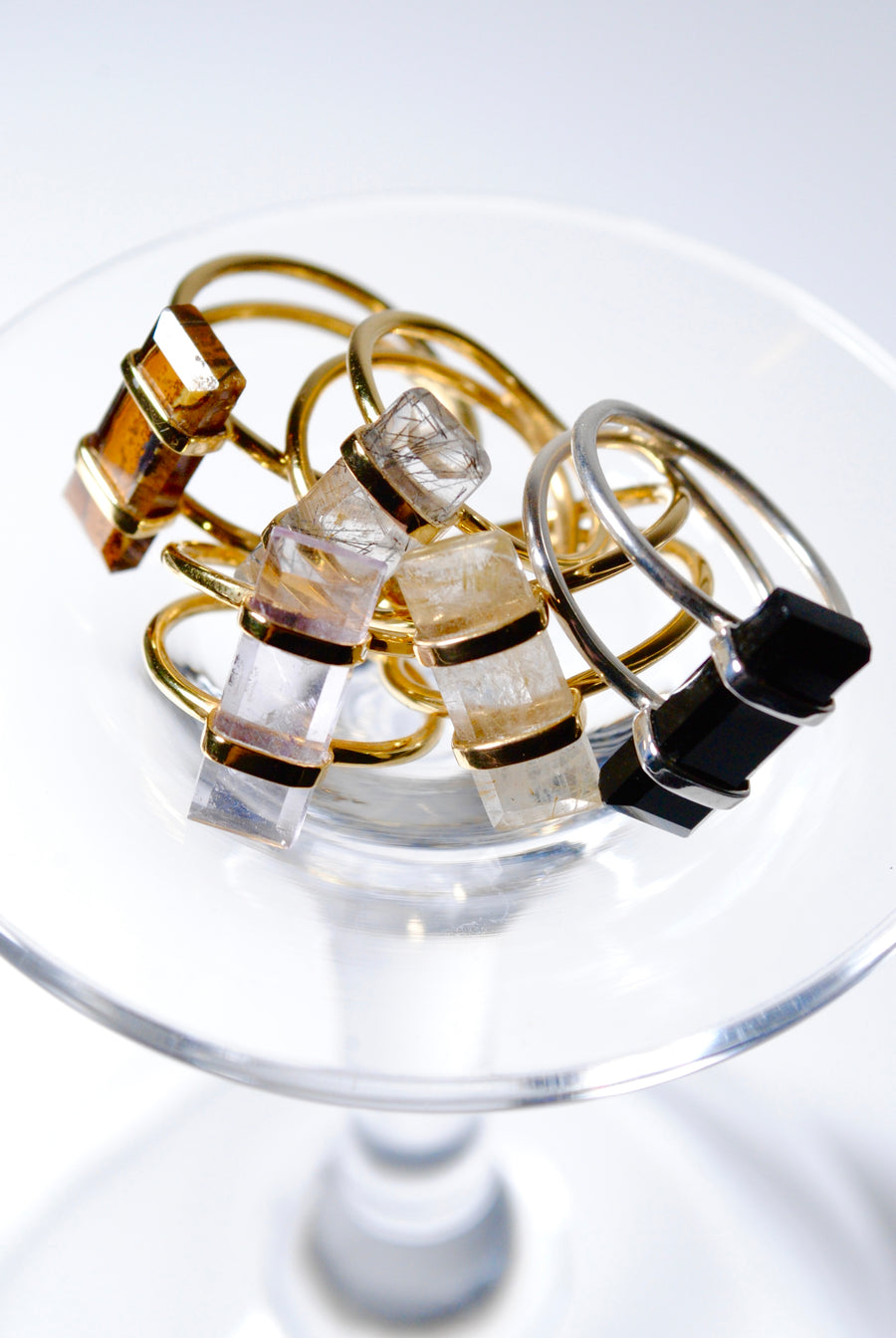 (Black rutilated quartz/gold) rect bandage ring