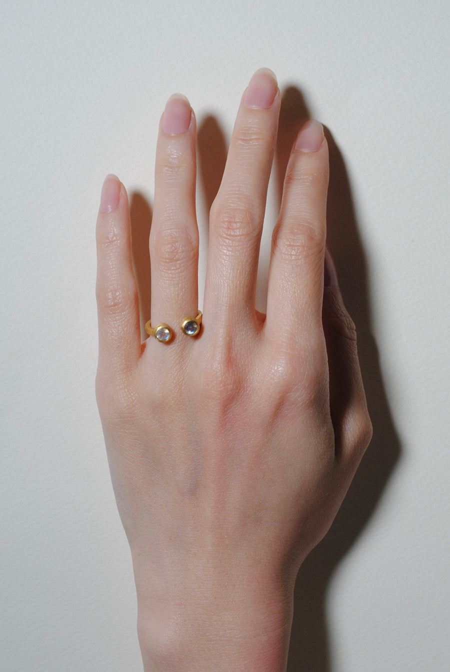 (レインボームーンストーン_ラブラドライト/gold) twin gap ring