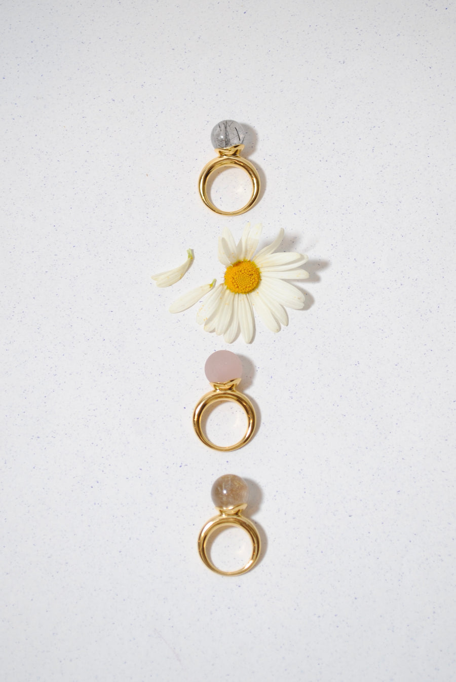 (ブラックルチル/gold) acorn ball ring