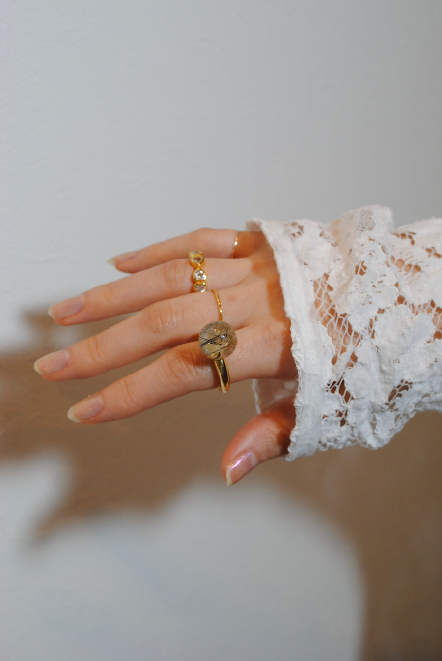 (ブラックルチル/gold) acorn ball ring