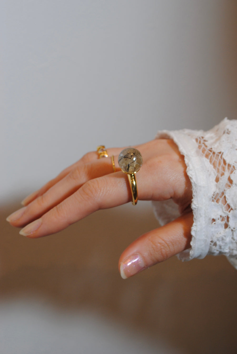 (ブラックルチル/gold) acorn ball ring