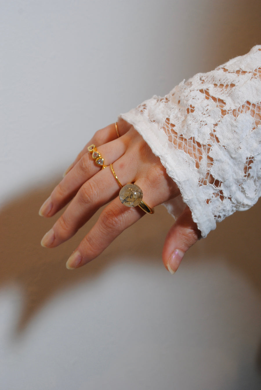(ブラックルチル/gold) acorn ball ring