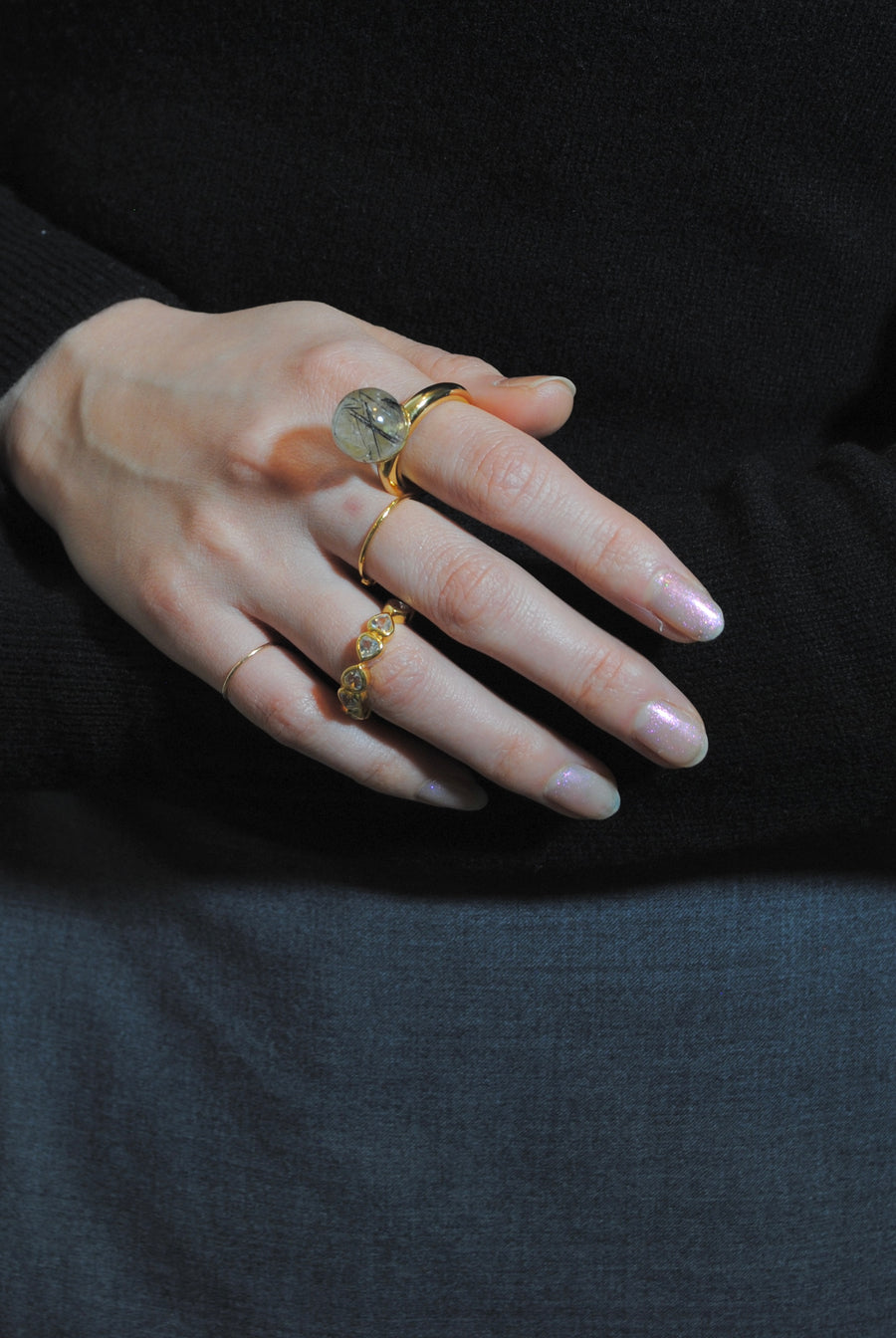 (ブラックルチル/gold) acorn ball ring