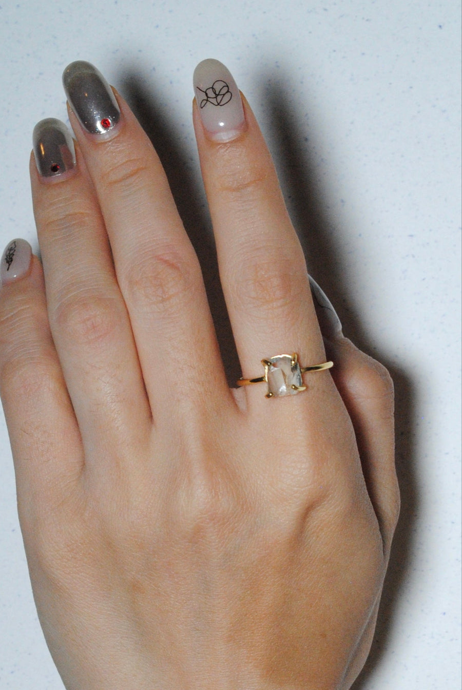 (Green amethyst/gold) rough stone ring