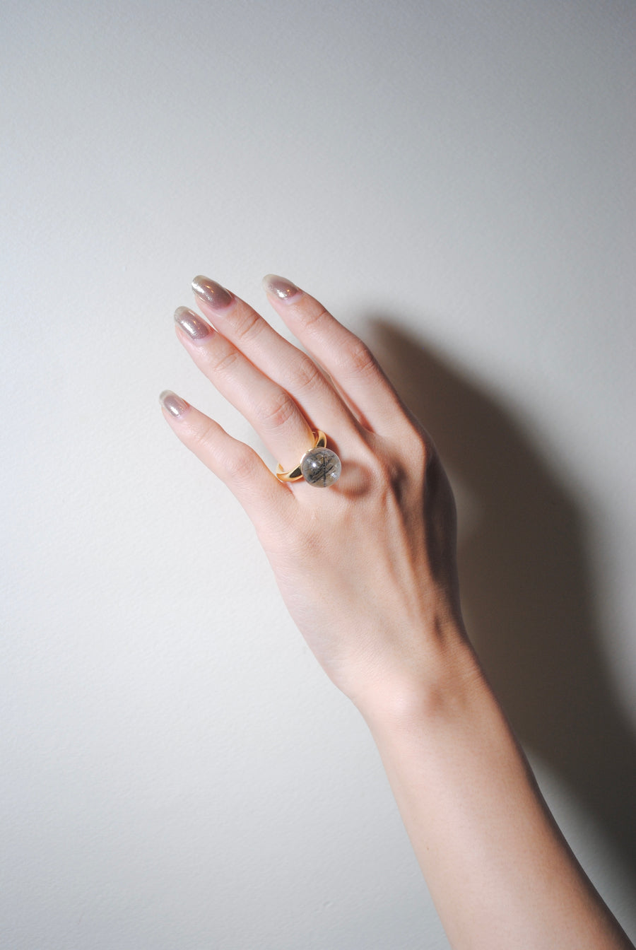 (ブラックルチル/gold) acorn ball ring