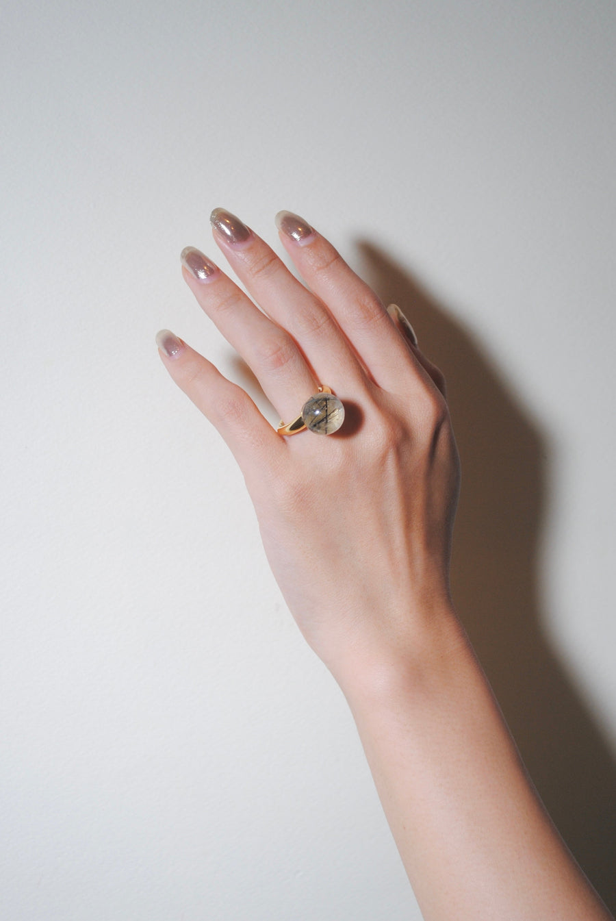 (ブラックルチル/gold) acorn ball ring