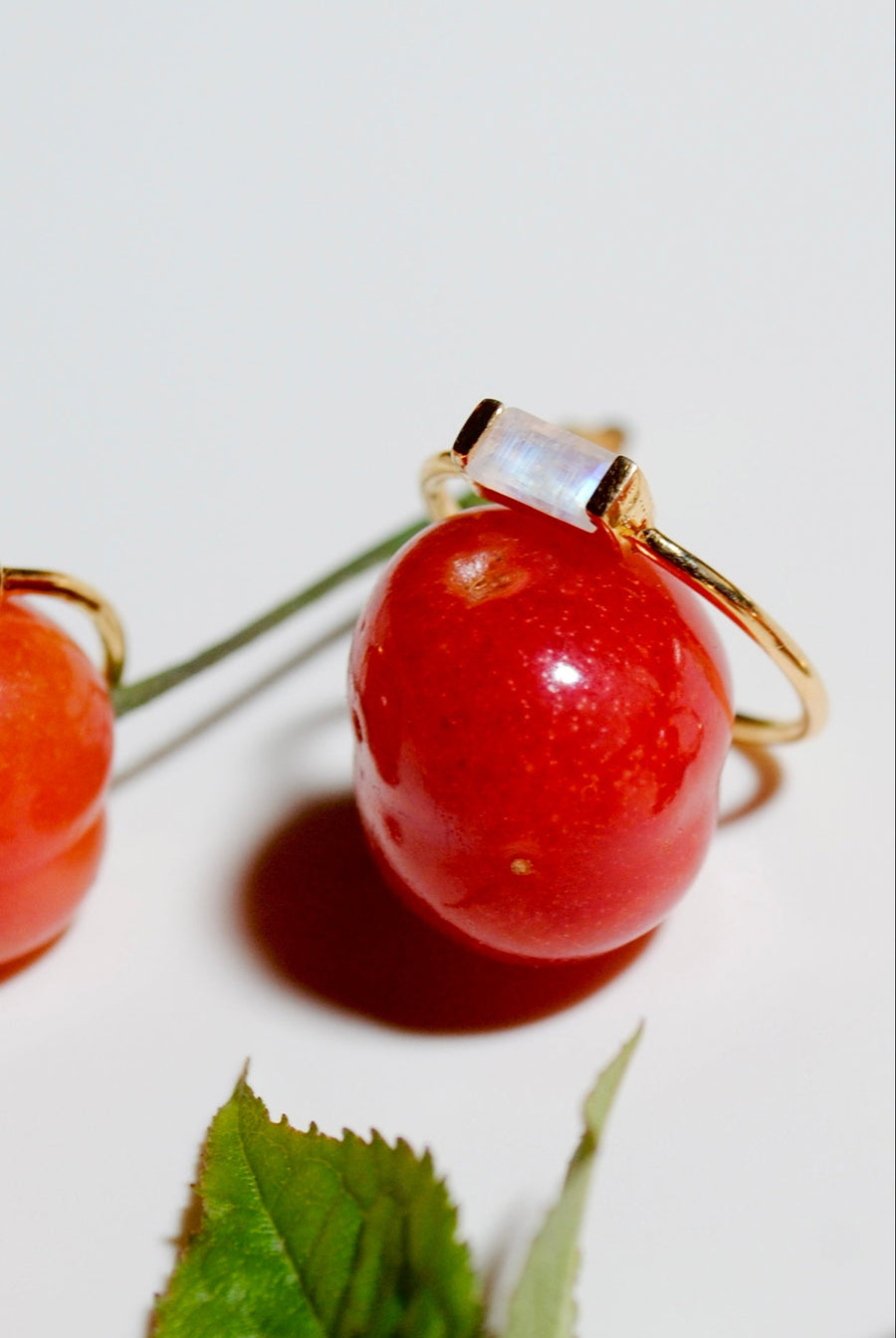 (レインボームーンストーン/gold) mini rect boad ring