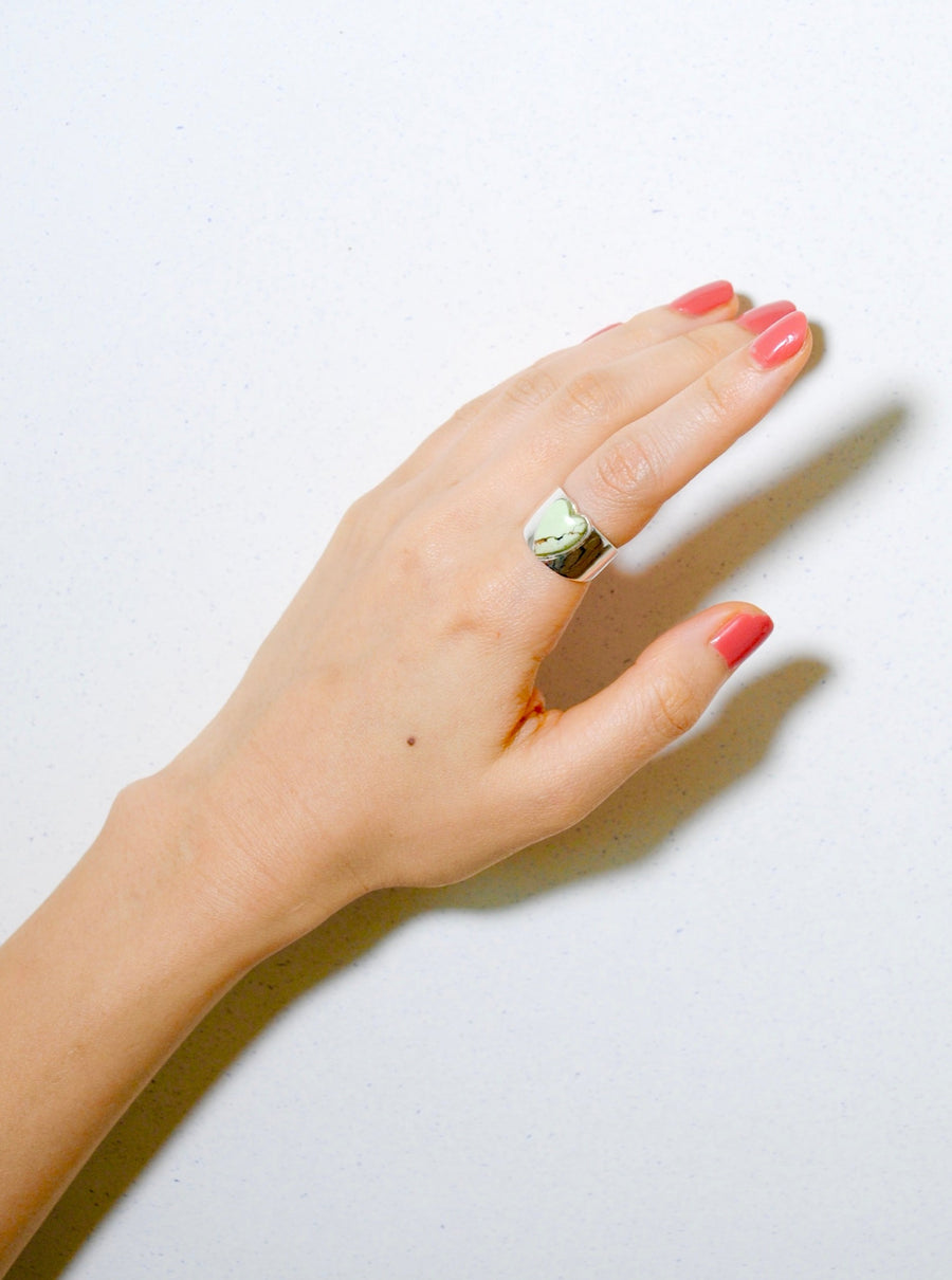 (Lemon chrysoprase/silver) long heart rough ring