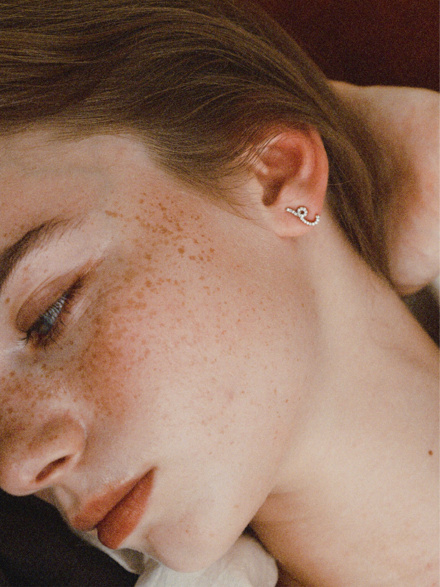 (モアサナイト/gold) mini drawing earring