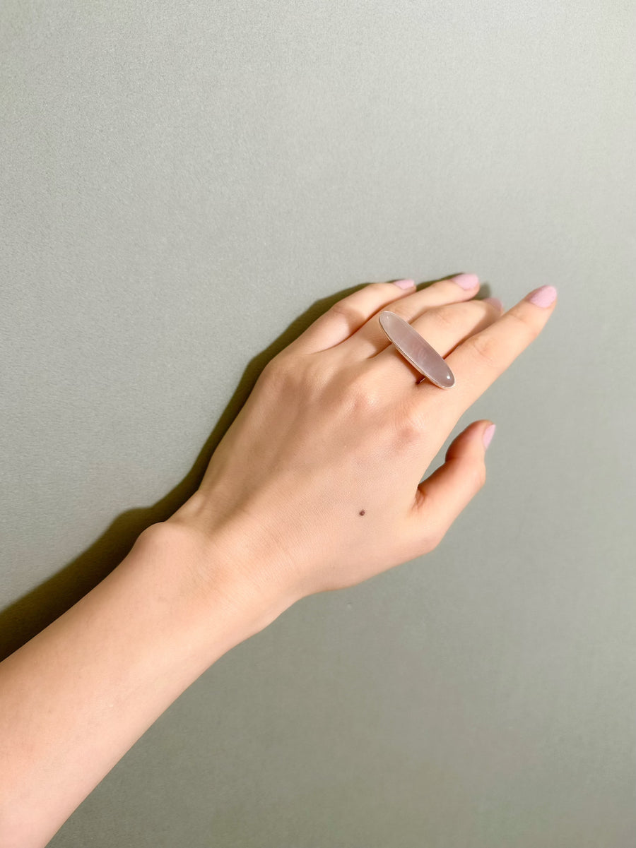 (Rose quartz/silver) volume baguette ring
