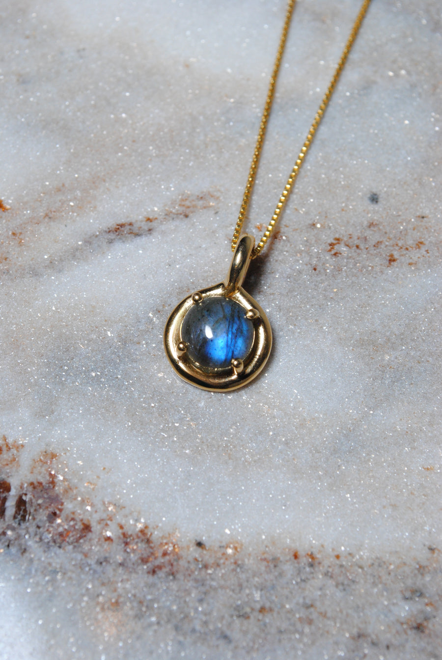 (ラブラドライト/gold) rope around-circle- necklace