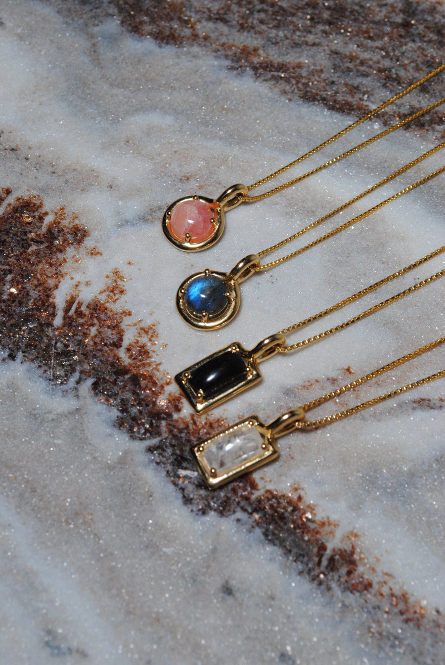 (レインボームーンストーン/gold) rope around-rect- necklace