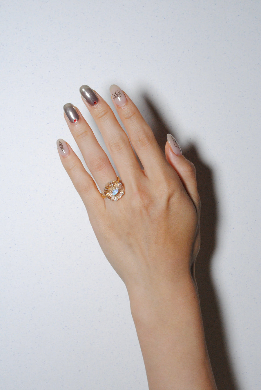 (Crystal &amp; Rainbow Moonstone) Flower Carving Ring