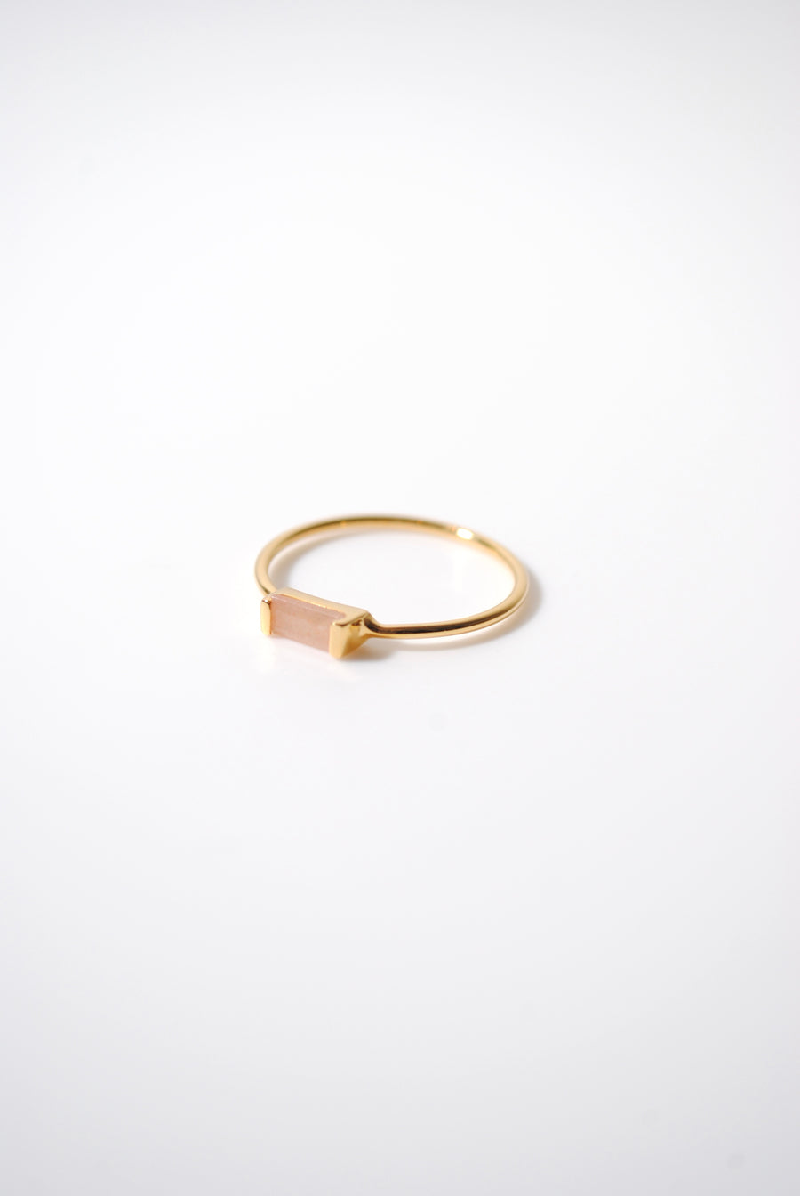 (ピーチムーンストーン/gold) mini rect boad ring