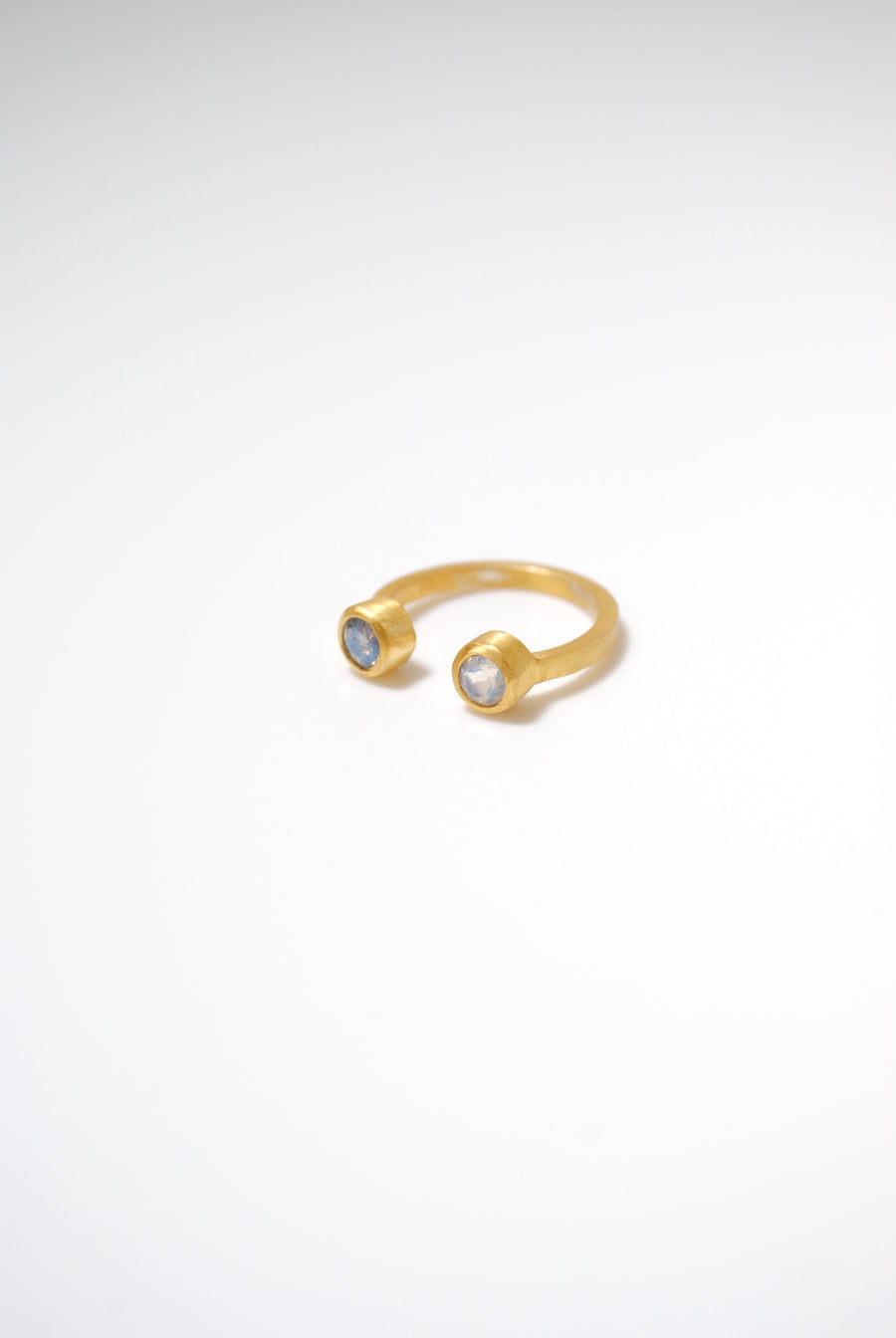 (レインボームーンストーン_ラブラドライト/gold) twin gap ring