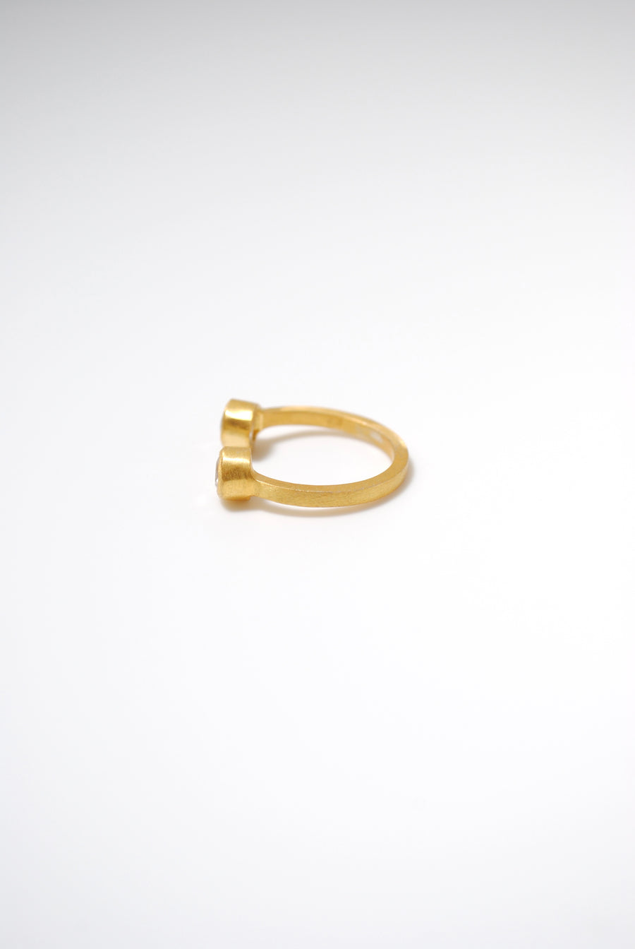 (レインボームーンストーン_ラブラドライト/gold) twin gap ring