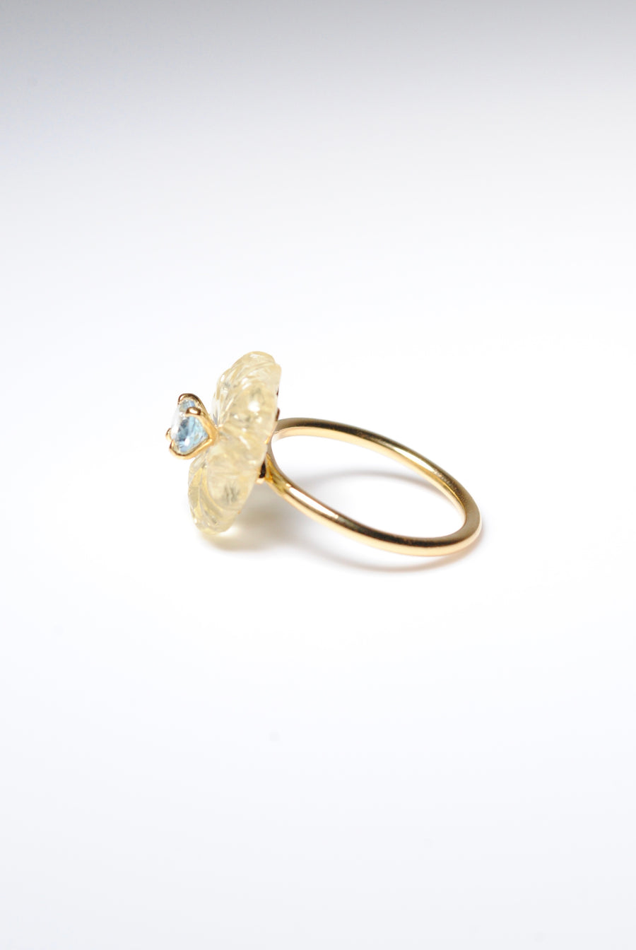 (Lemon quartz &amp; blue topaz) flower carving ring