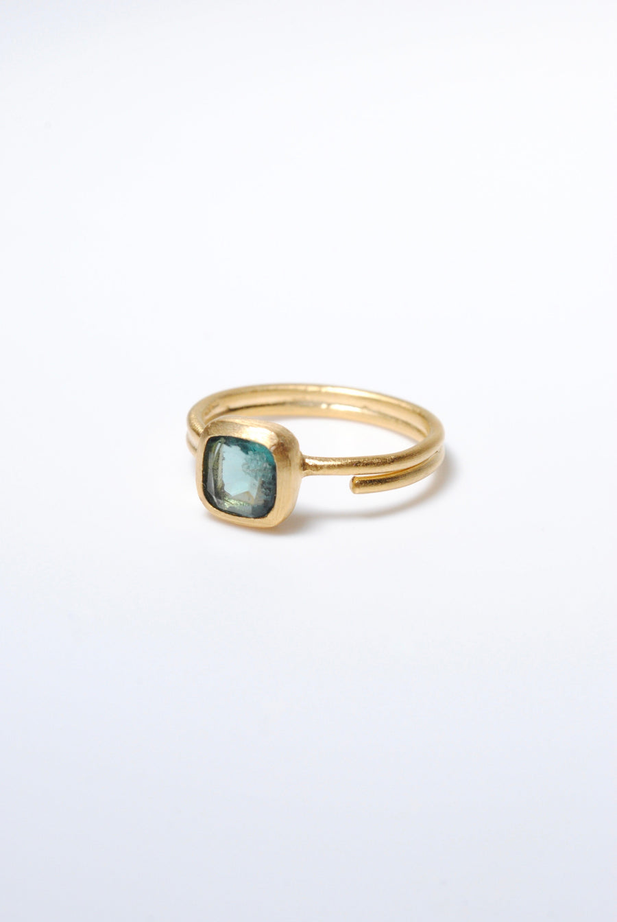 (Green Fluorite/Gold) Alma Ring