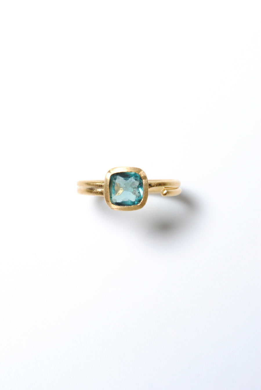 (Green Fluorite/Gold) Alma Ring