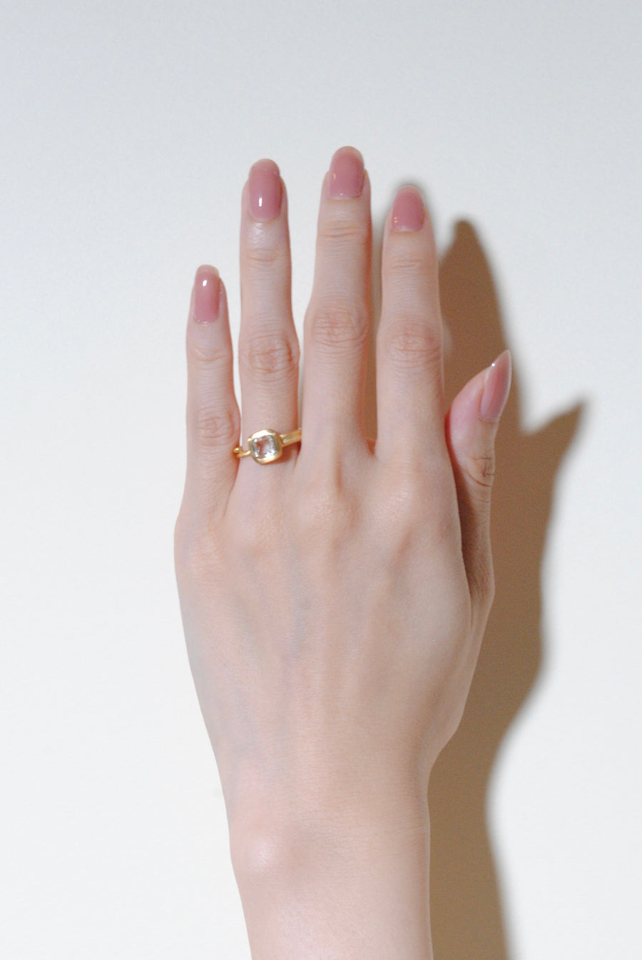 (White topaz/gold) Alma ring