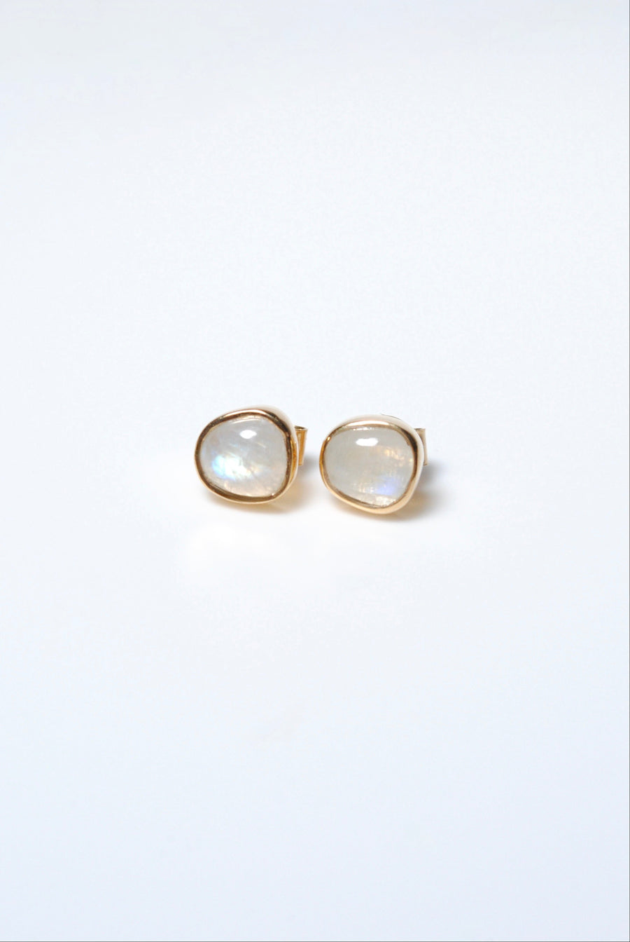 (レインボームーンストーン/gold) deformed petit earring