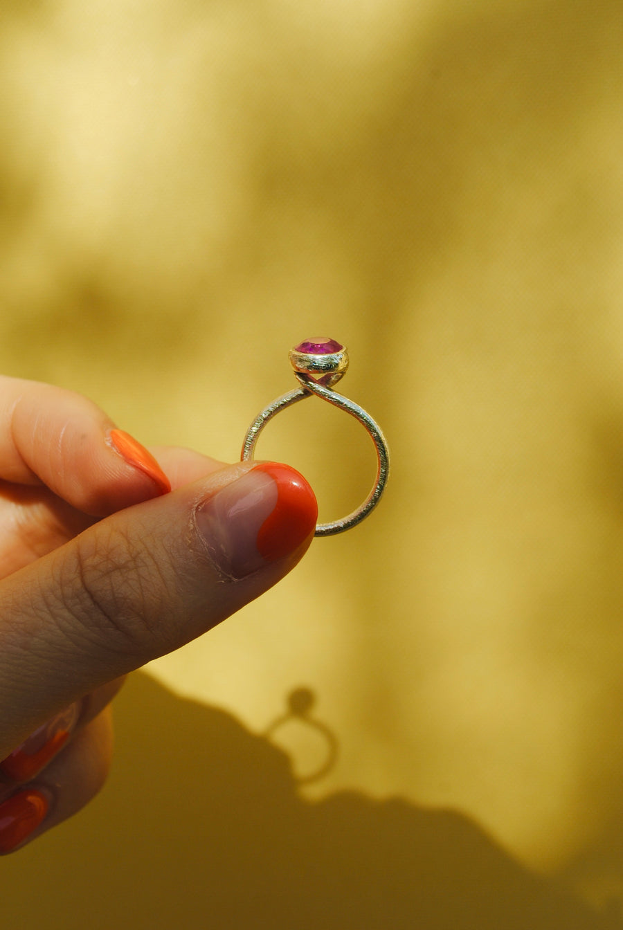(Ruby/Silver) Twist Up 6 Ring