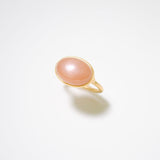(ピーチムーンストーン/gold) oval flower CAB  ring