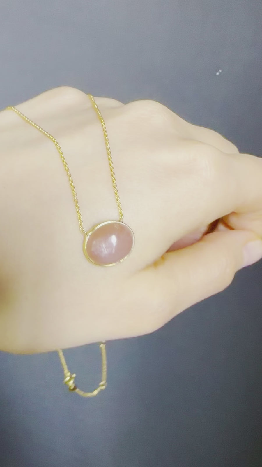 (ピーチムーンストーン/gold) oval flower CAB  necklace