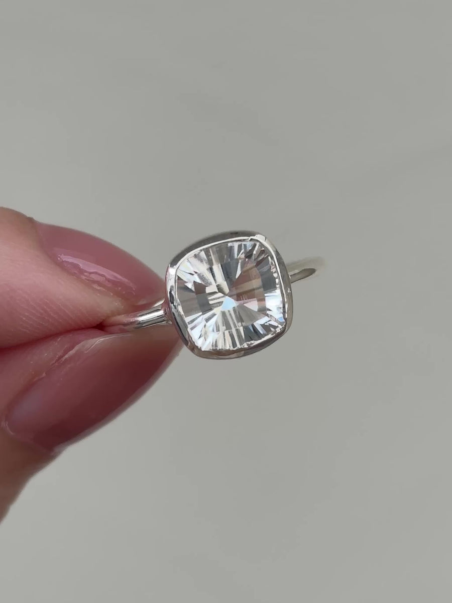 (クリスタル/silver) corn cave cushion ring