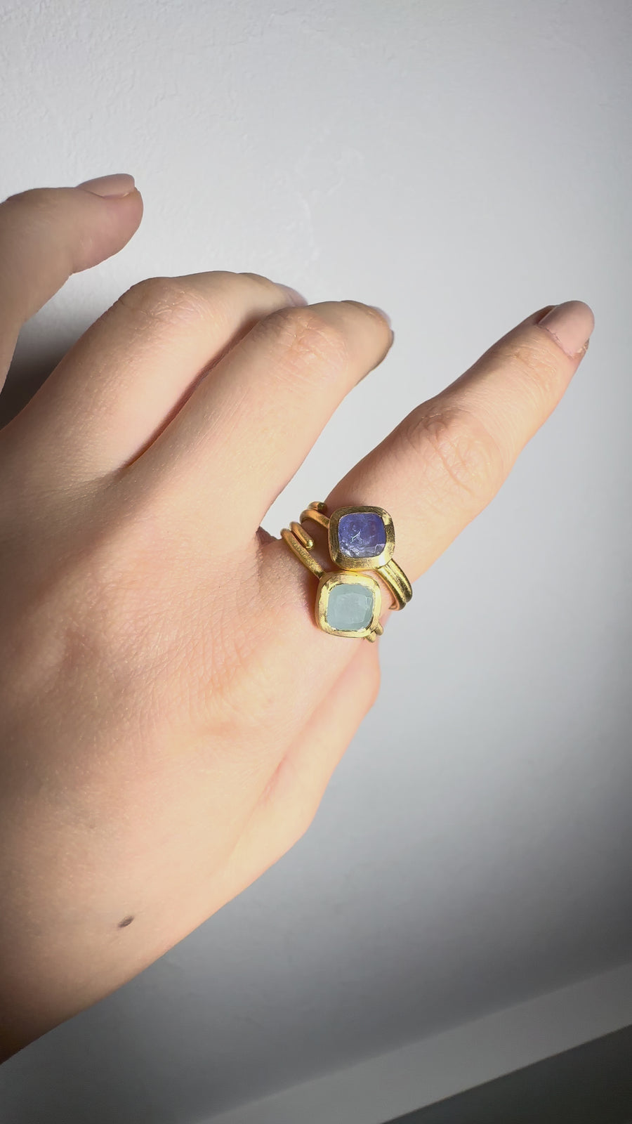 (Tanzanite/gold) Alma ring