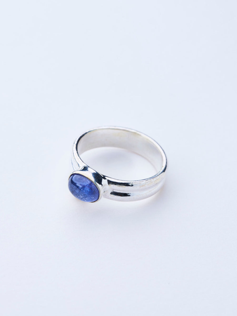 Tanzanite (silver): vintage dream oval ring