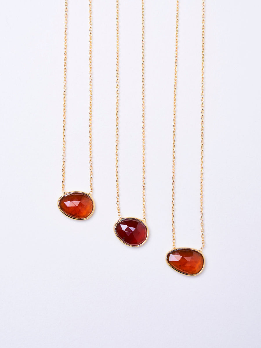 (ヘソナイトガーネット/gold) THE islan necklace