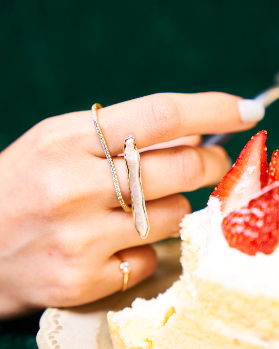 (White Topaz) straight bar double finger ring