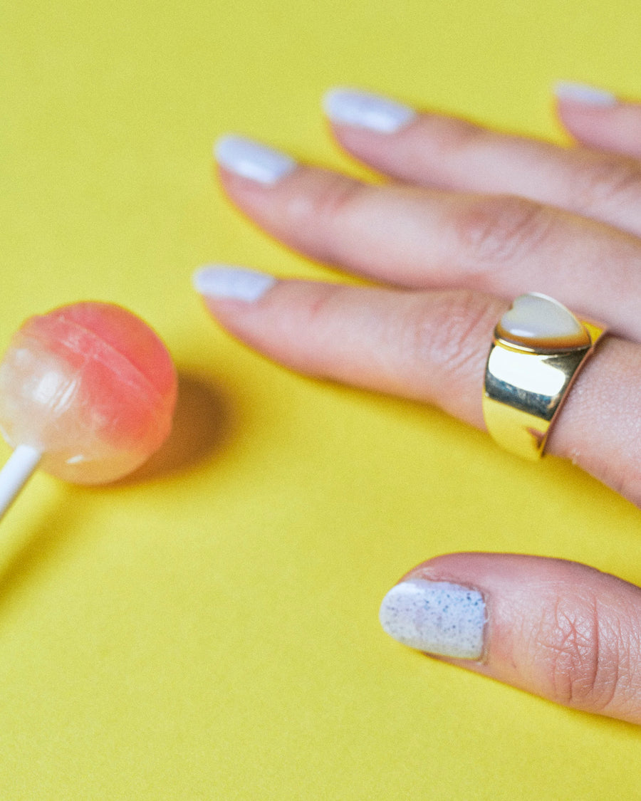 (Mother of pearl/gold) long heart rough ring