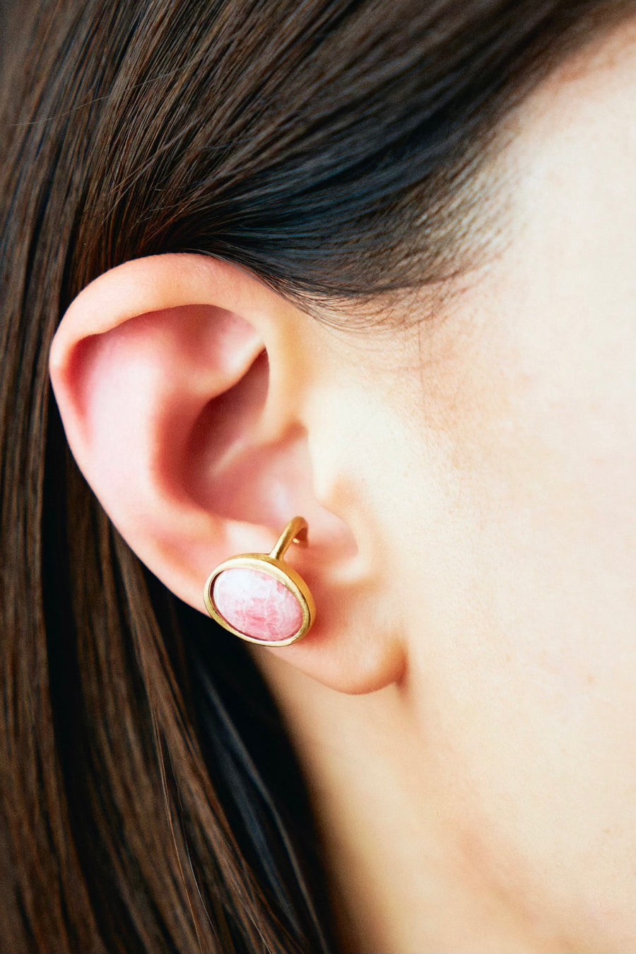 (Rhodochrosite/gold) ibitsu oval earcuff
